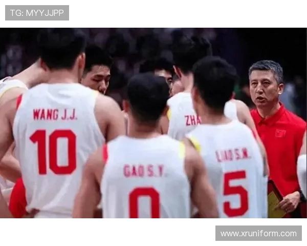 中国男篮力拼约旦赵睿胡明轩携手防塔克能否斩获三连胜晋级八强 中国男篮力拼约旦赵睿胡明轩携手防塔克能否斩获三连胜晋级八强